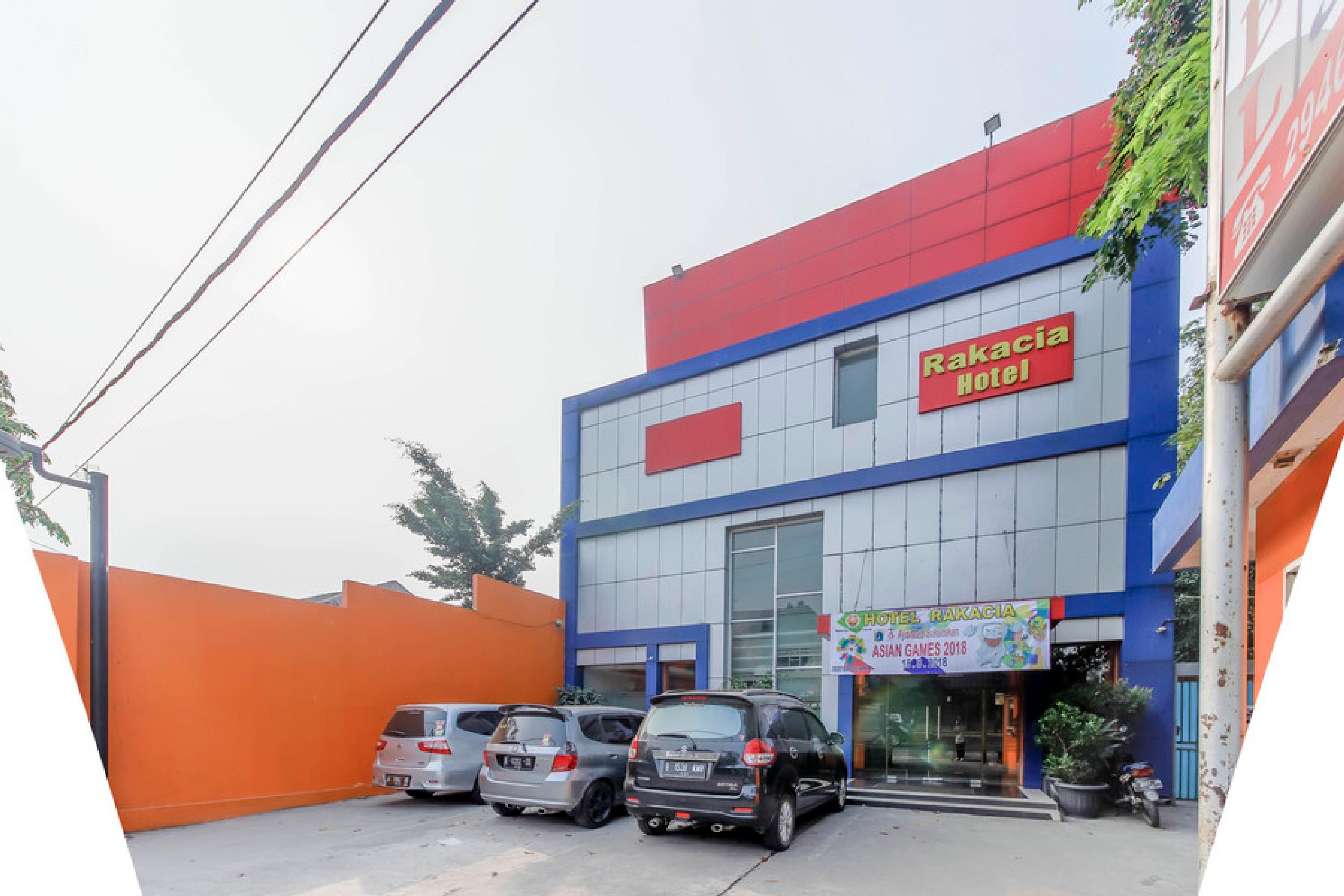 Reddoorz Plus @ Jalan Pemuda Джакарта Екстериор снимка